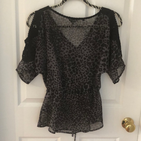 Guess top - Picture 3 of 3